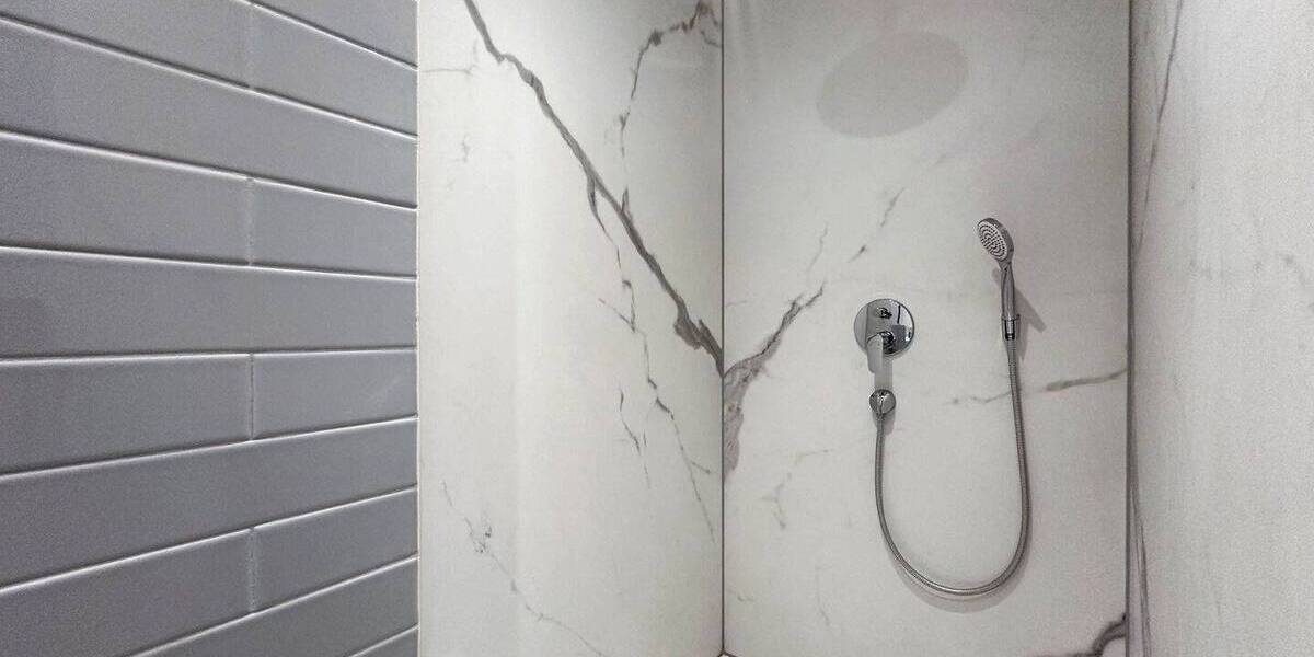 Etagenwohnung Düsseldorf Stadtmitte - 3 Zimmer, 74 m&sup2;, 1.125&euro; | Angebot:26359893