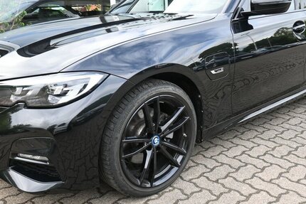 BMW 320e tour*M Sport*Aut Navi Leder/Alca RFK 19Alu 46.000 km 29.990 &euro; Seevetal - Hittfeld 21218