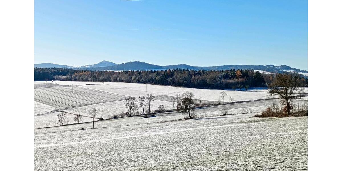 Dachgeschoßwohnung Tann (Rhön) - 3.5 Zimmer, 132 m&sup2;, 1.050&euro; | Angebot:25636441