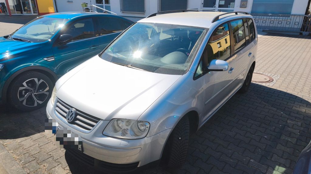 VW Touran 270.000 km 2.800 &euro; Dinkelsbühl 91550