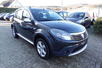 Dacia Sandero 124.000 km 3.900 &euro; Bielefeld 33647