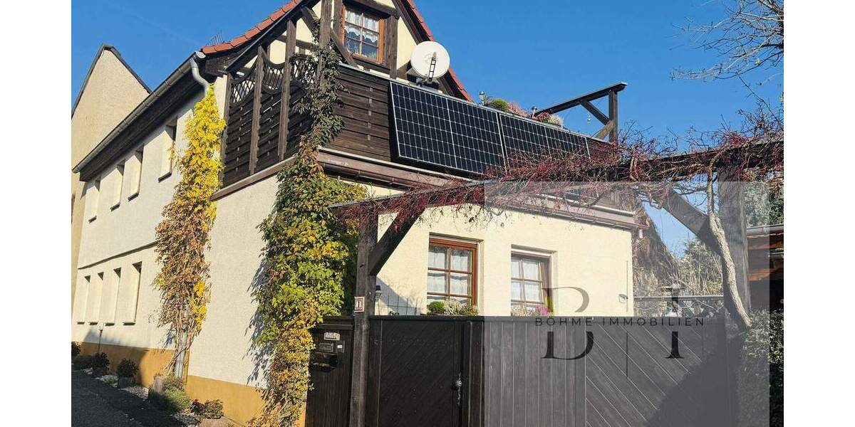 Stilvolles Eigenheim mit großer Dachterrasse und effizienter Technik 5 zimmer