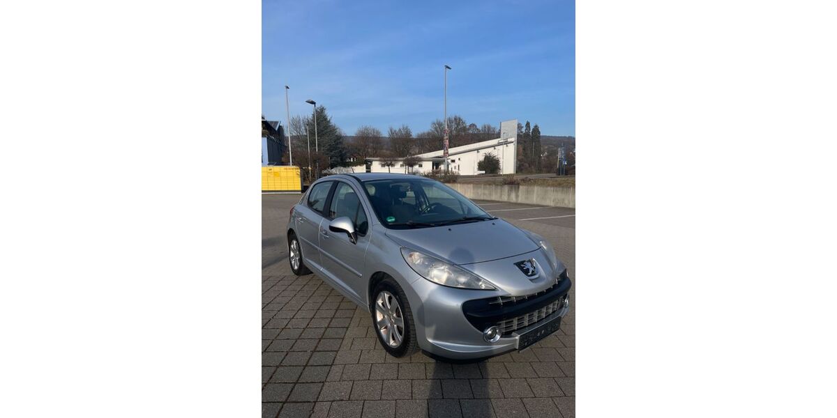 Peugeot 207 188.000 km 2.999 &euro; Remshalden 73630