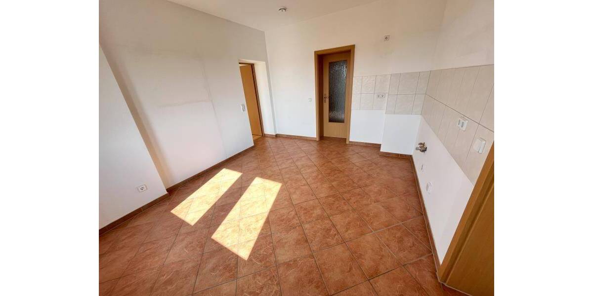 Etagenwohnung Mittweida - 3 Zimmer, 75 m&sup2;, 560&euro; | Angebot:26834293