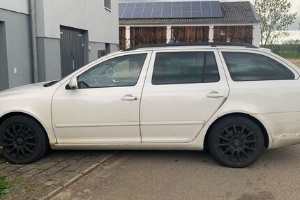 Skoda Octavia 380.000 km 2.500 &euro; Ettenstatt 91796