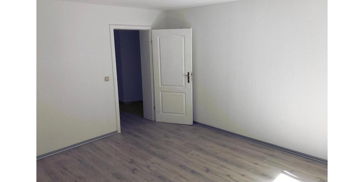 Mehrfamilienhaus, Wohnhaus Suhl - 9 Zimmer, 260 m&sup2;, 295.000&euro; | Angebot:27109797