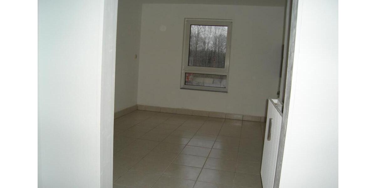 Etagenwohnung Preetz - 3 Zimmer, 96 m&sup2;, 938&euro; | Angebot:26324230