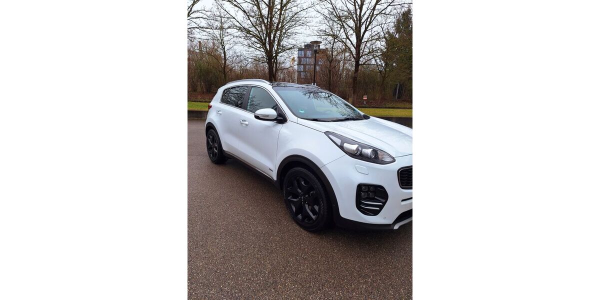 Kia Sportage 110.000 km 17.900 &euro; München 81375
