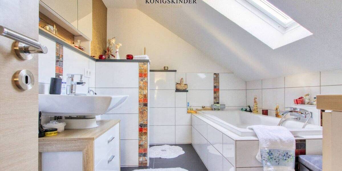 Mehrfamilienhaus, Wohnhaus Nordrach - 9 Zimmer, 230 m&sup2;, 450.000&euro; | Angebot:26797313