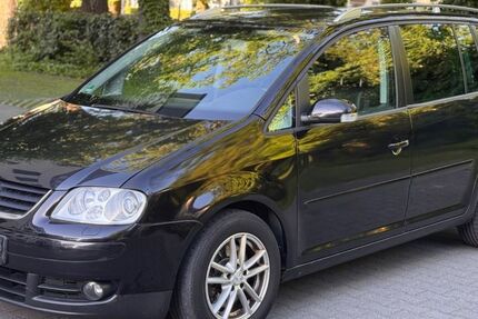 VW Touran 282.000 km 2.350 &euro; Gütersloh 33330