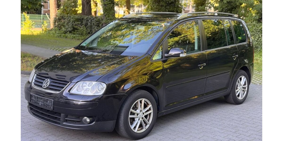 VW Touran 282.000 km 2.350 &euro; Gütersloh 33330