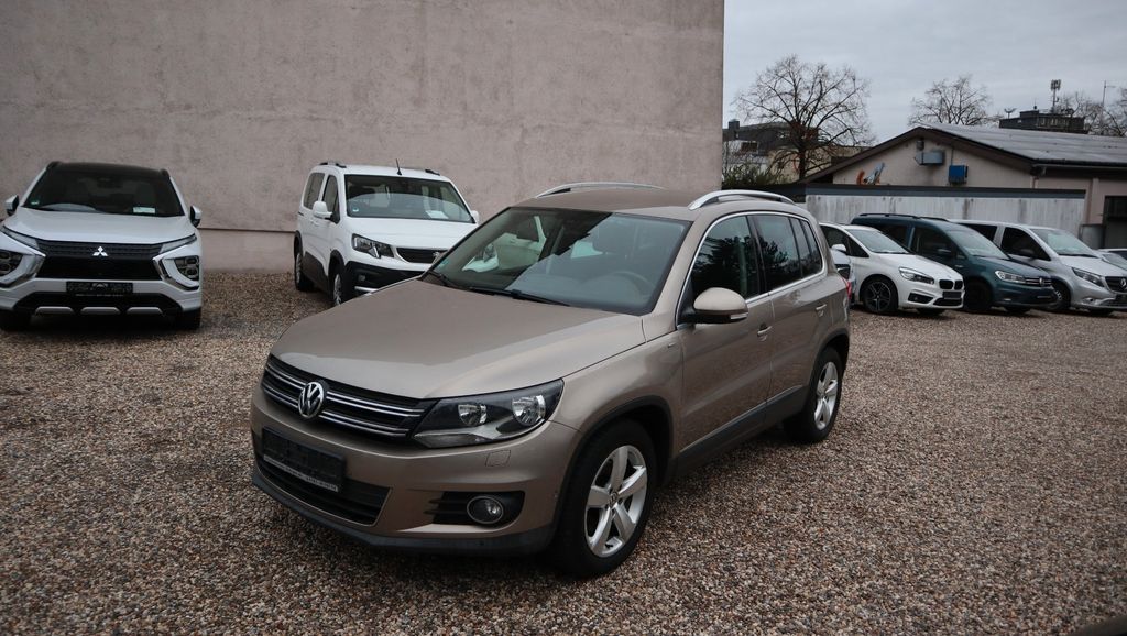 VW Tiguan 131.955 km 10.990 &euro; Solingen 42653