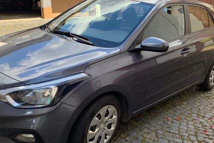 Hyundai i20 57.300 km 9.000 &euro; Gelnhausen 63571