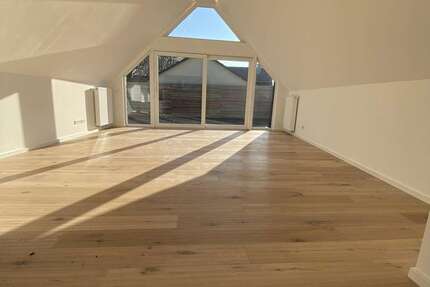 Haus zum Mieten in Düsseldorf 2.995 € 157 m² 5 zimmer