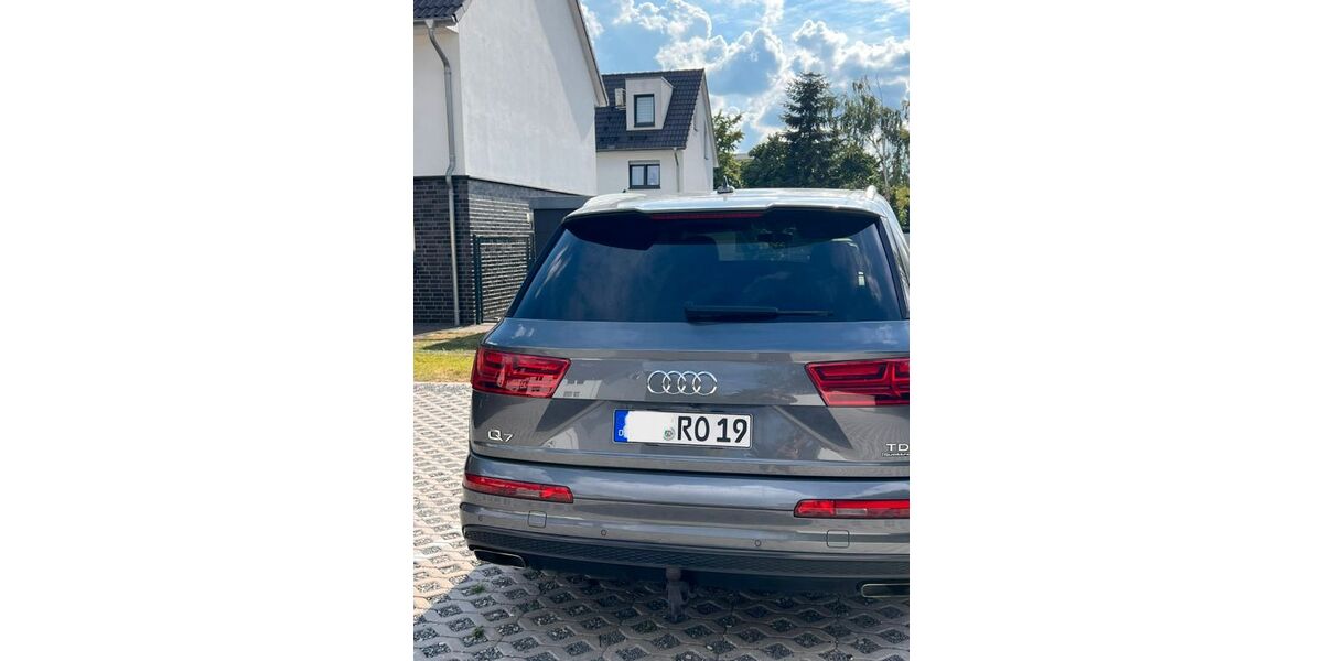 Audi Q7 220.000 km 20.800 &euro; Bielefeld 33647