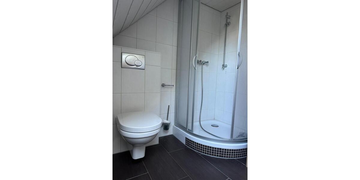 Etagenwohnung Lohra - 5 Zimmer, 145 m&sup2;, 900&euro; | Angebot:26293240