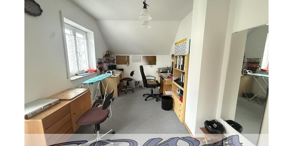 Haus mit Keller und Garage - Zentrumsnahe und ruhige Lage in Neuburg - Ein Objekt von Ihrem Immobilienpartner SOWA Immobilien und Finanzen - Burg 86633 | Angebot:26383675