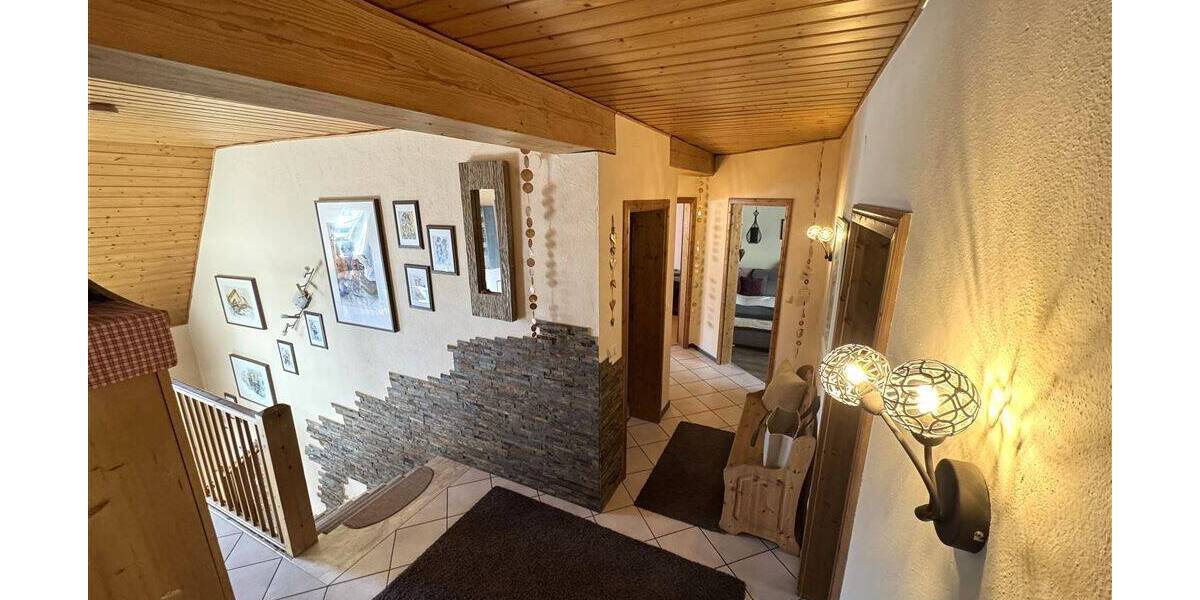 Mehrfamilienhaus, Wohnhaus Leutershausen - 8 Zimmer, 205 m&sup2;, 429.000&euro; | Angebot:26417545
