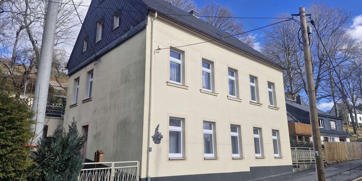 Einfamilienhaus Thum - 10 Zimmer, 220 m&sup2;, 95.000&euro; | Angebot:25861207