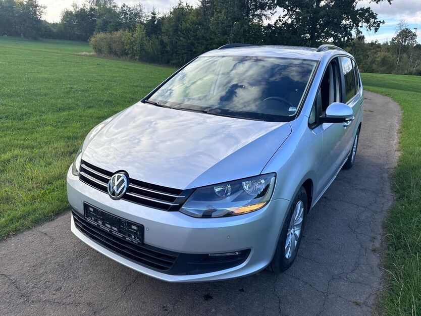 VW Sharan 137.000 km 17.990 € Kirchhundem 57399