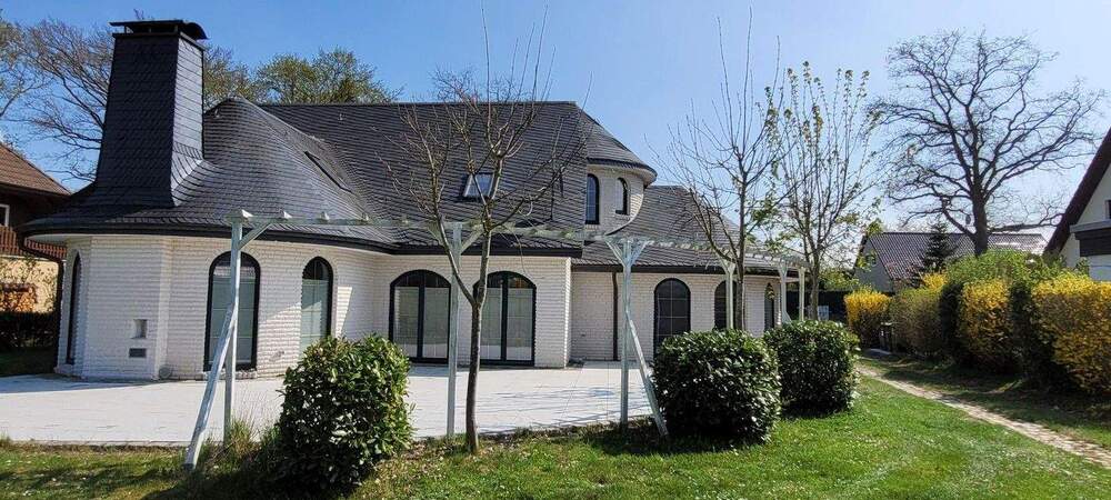 Grosszügiges Architektenhaus in reizvoller Lage von Schwerin 5 zimmer