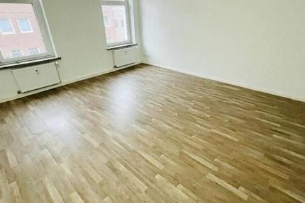 Modern sanierte 4 Raum-Wohnung mit Balkon und schickem Bad! - Wohnung Gera Ostviertel | Angebot:26335029