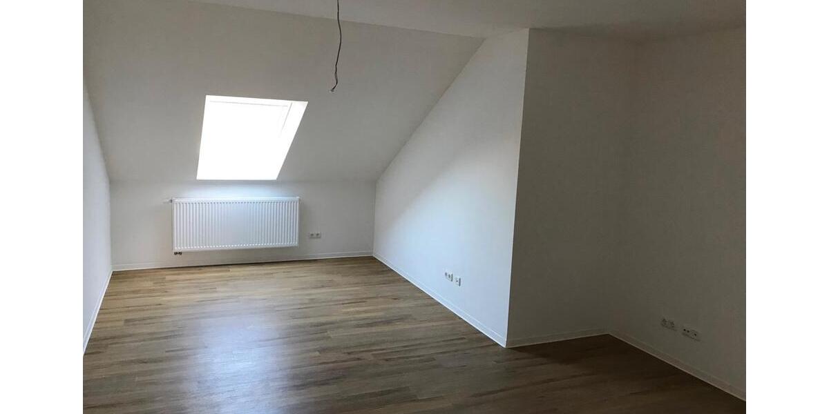 Dachgeschoßwohnung Tellingstedt - 4 Zimmer, 156 m&sup2;, 1.090&euro; | Angebot:26380781