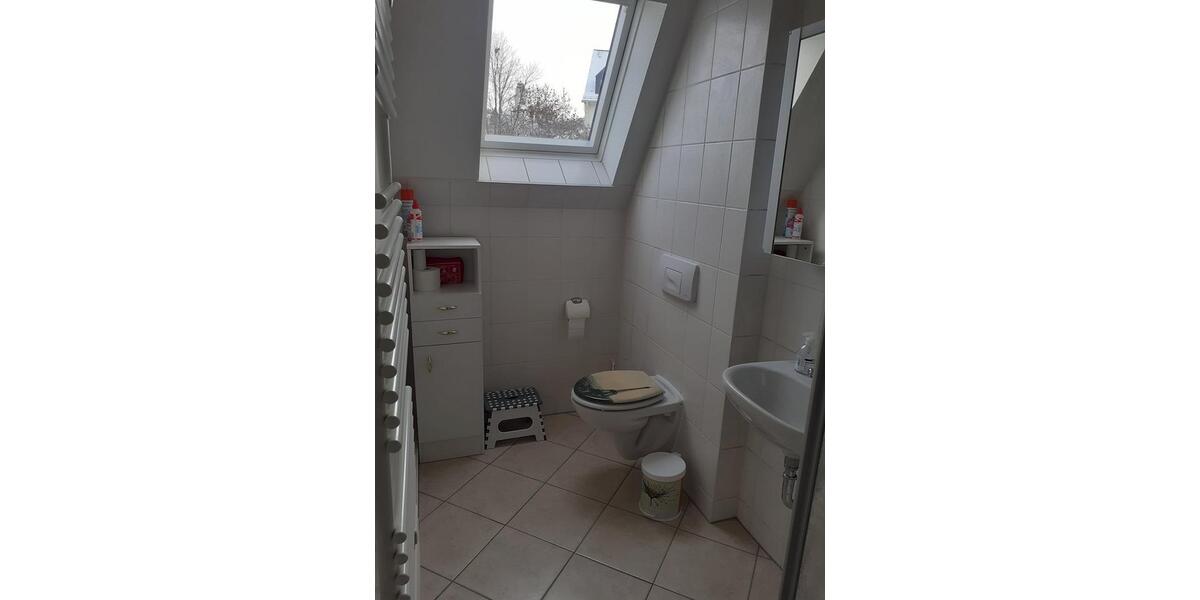 Dachgeschoßwohnung Aue-Bad Schlema Bad Schlema - 6 Zimmer, 87 m&sup2;, 450&euro; | Angebot:26059826
