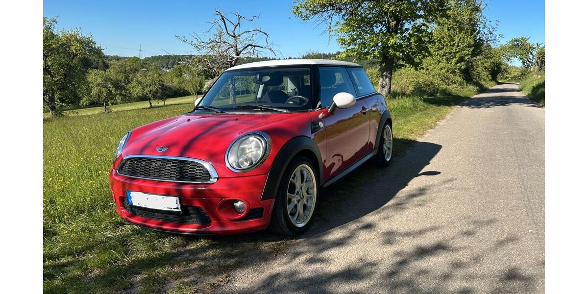 Mini Cooper 160.000 km 4.900 &euro; Kämpfelbach 75236
