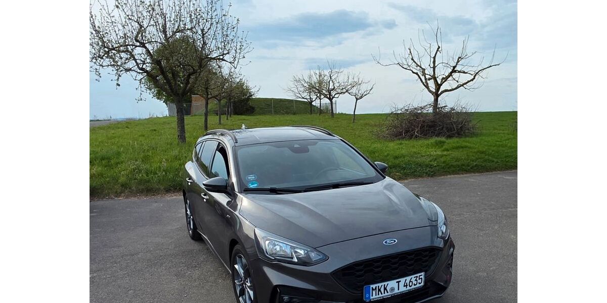 Ford Focus 87.700 km 13.990 &euro; Nidderau 61130