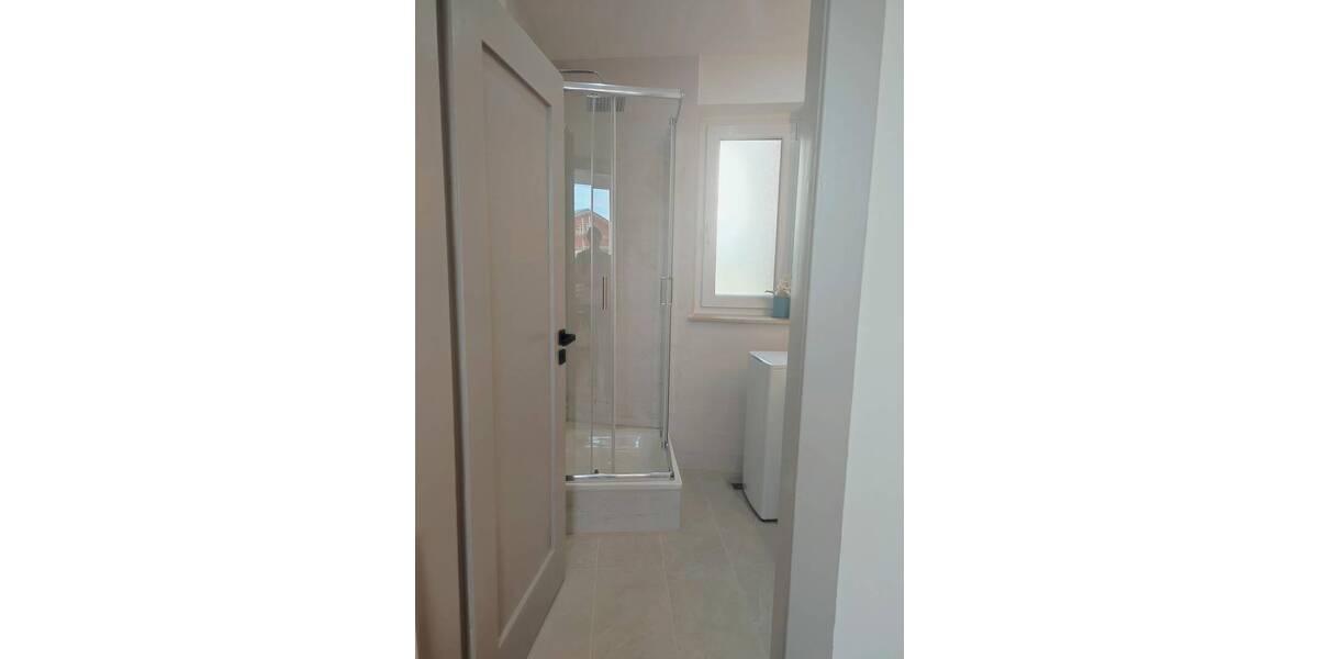 Etagenwohnung Stuttgart Ost - 2 Zimmer, 26 m&sup2;, 1.150&euro; | Angebot:25984610