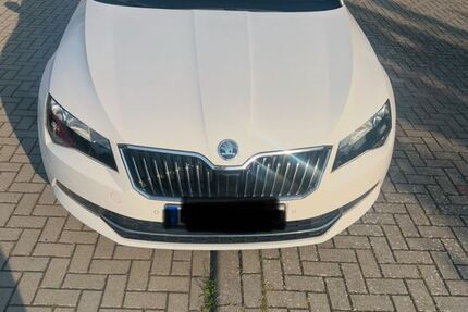 Skoda Superb 162.164 km 15.650 &euro; Gadebusch 19205