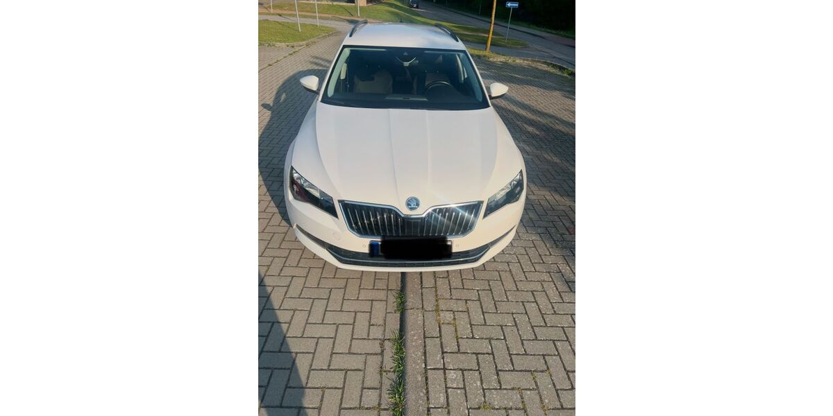 Skoda Superb 162.164 km 15.650 &euro; Gadebusch 19205