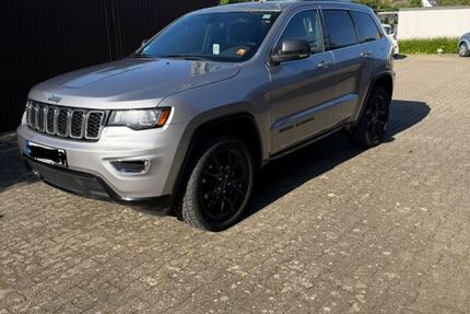 Jeep Grand Cherokee 131.000 km 22.300 &euro; Düsseldorf 40221