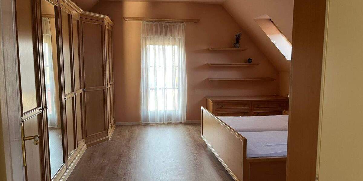 Einfamilienhaus Lawitz - 9 Zimmer, 304 m&sup2;, 365.000&euro; | Angebot:24180669