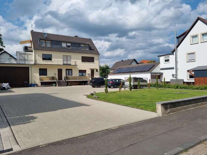 Haus zum Kaufen in Bad Neuenahr-Ahrweiler 999.000 € 400 m²