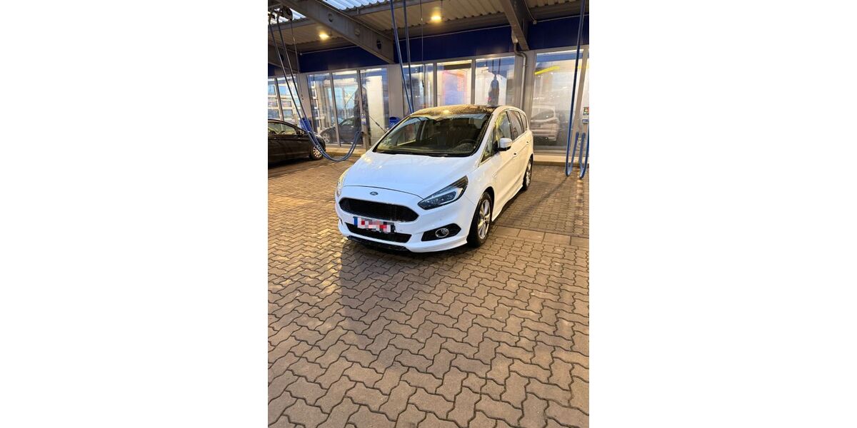 Ford S-Max 185.000 km 11.900 &euro; Barsinghausen 30890