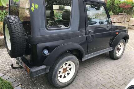 Suzuki Samurai