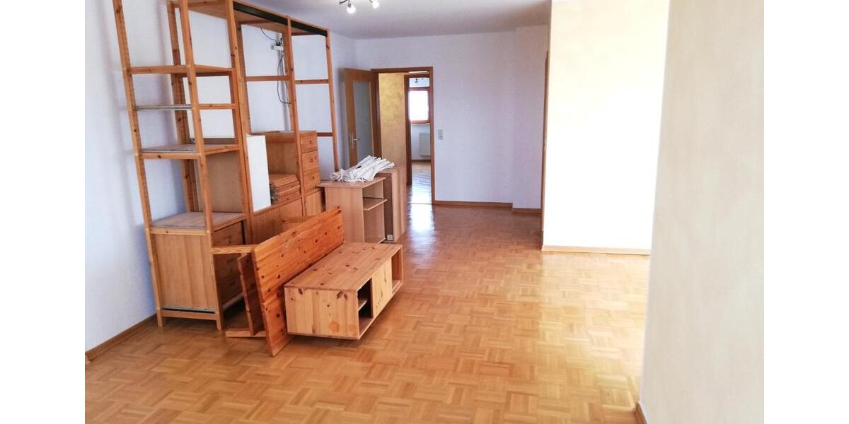 Dachgeschoßwohnung Prien am Chiemsee - 3 Zimmer, 77 m&sup2;, 275.000&euro; | Angebot:25341875