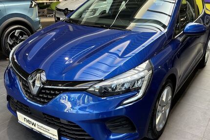 Renault Clio 27.101 km 13.990 € Dresden 01257