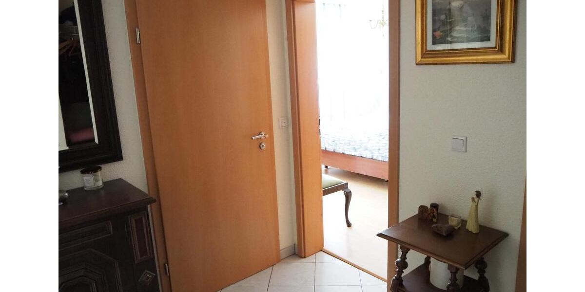 Erdgeschoßwohnung Marsberg - 2.5 Zimmer, 94 m&sup2;, 750&euro; | Angebot:26343006