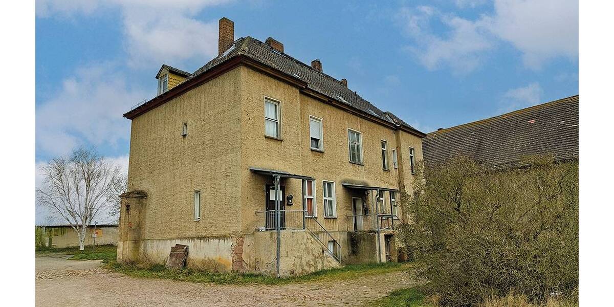 Einfamilienhaus Zörbig Löbersdorf - 9 Zimmer, 330 m&sup2;, 55.000&euro; | Angebot:26279936