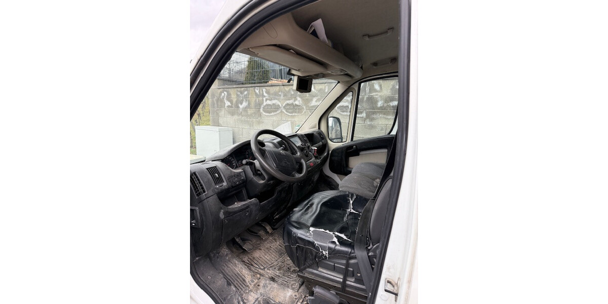 Peugeot Boxer 255.677 km 5.000 € Bad Neuenahr-Ahrweiler 53474