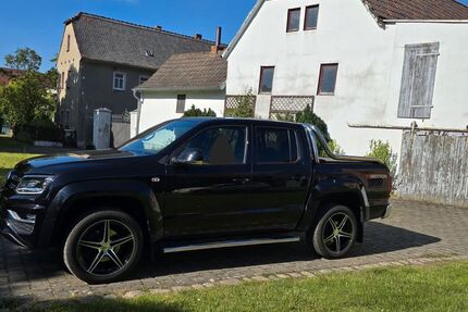 VW Amarok 62.000 km 41.999 &euro; Lützen 06686