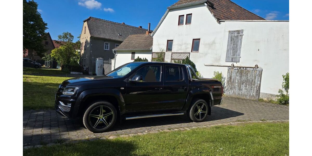 VW Amarok 62.000 km 41.999 &euro; Lützen 06686
