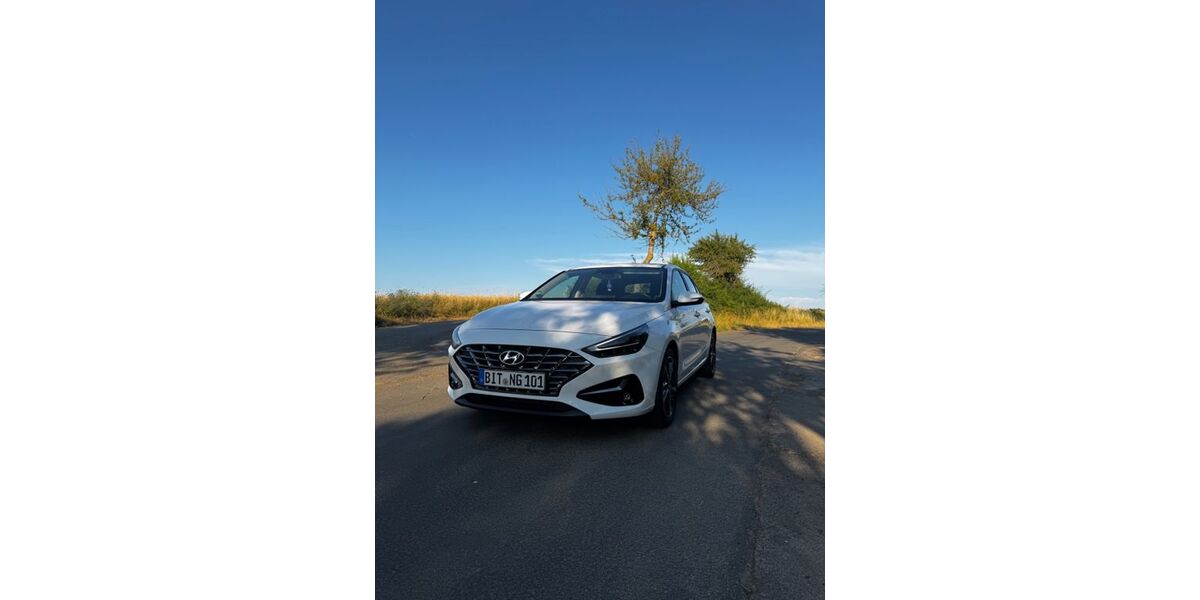 Hyundai i30 23.075 km 18.790 &euro; Bitburg 54634