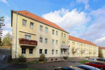 *Bezugsfrei!* Renovierte 3-Zimmer Wohnung mit Stellplatz 3 zimmer