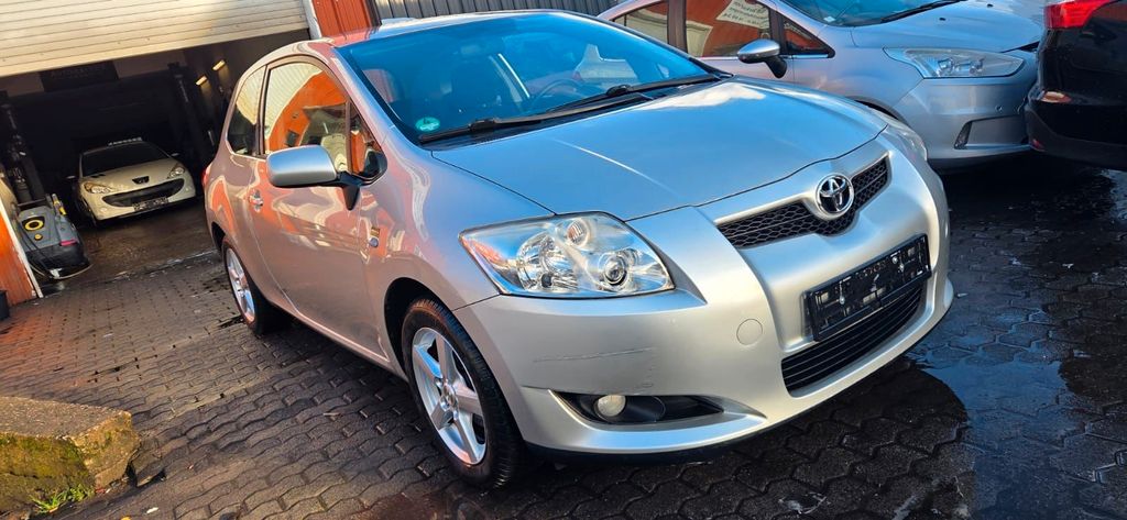 Toyota Auris 208.000 km 2.990 &euro; Saarlouis 66740