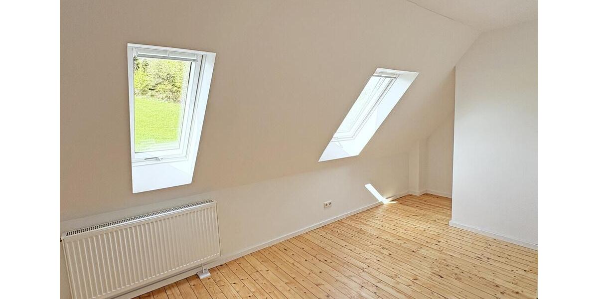 Einfamilienhaus Eitorf - 6 Zimmer, 130 m&sup2;, 1.330&euro; | Angebot:26252551