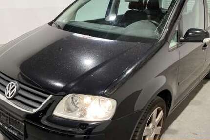 VW Touran 194.000 km 2.950 € Norderstedt 22848